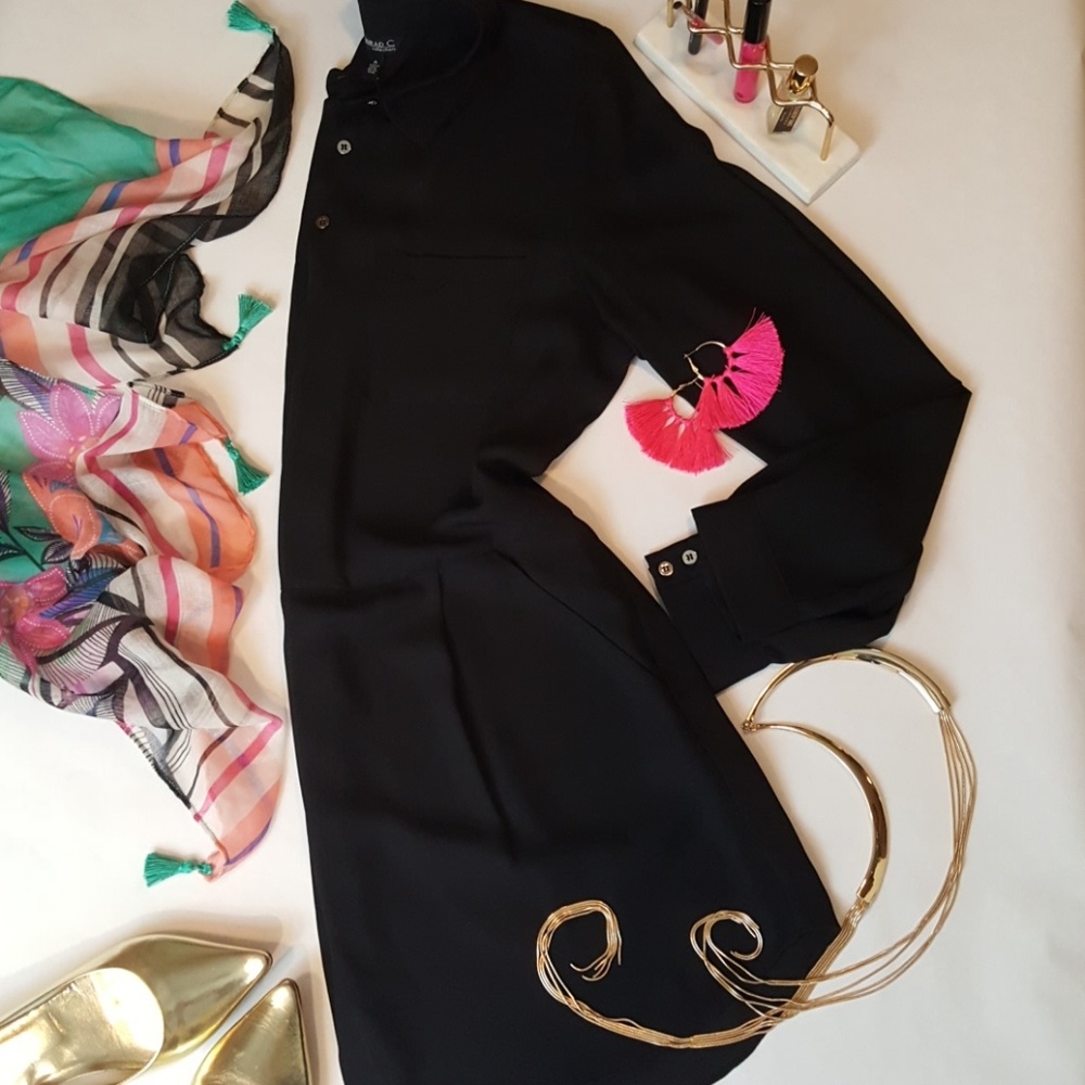 LAST CHANCE! CLOSET CLOSING! Conrad C black long-sleeve tunic blouse w/pockets